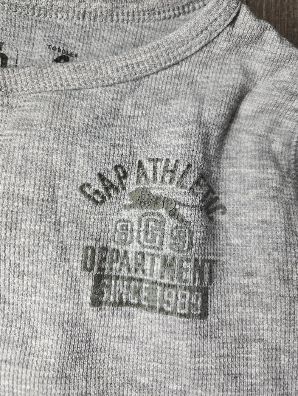 Baby Gap Gray Waffle Knit Long Sleeve Thermal Tee T-Shirt Size 4T Toddler Boy